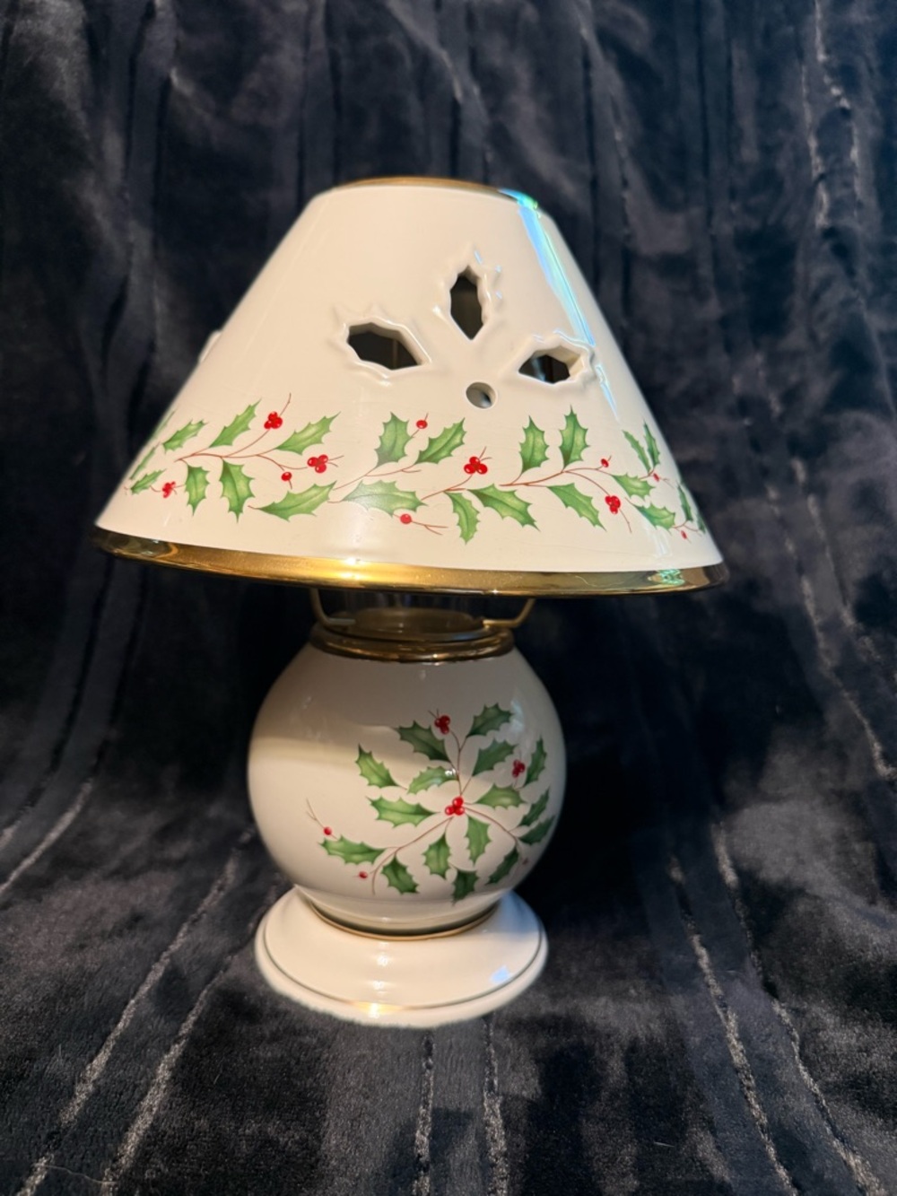 Lenox holiday candle lamp